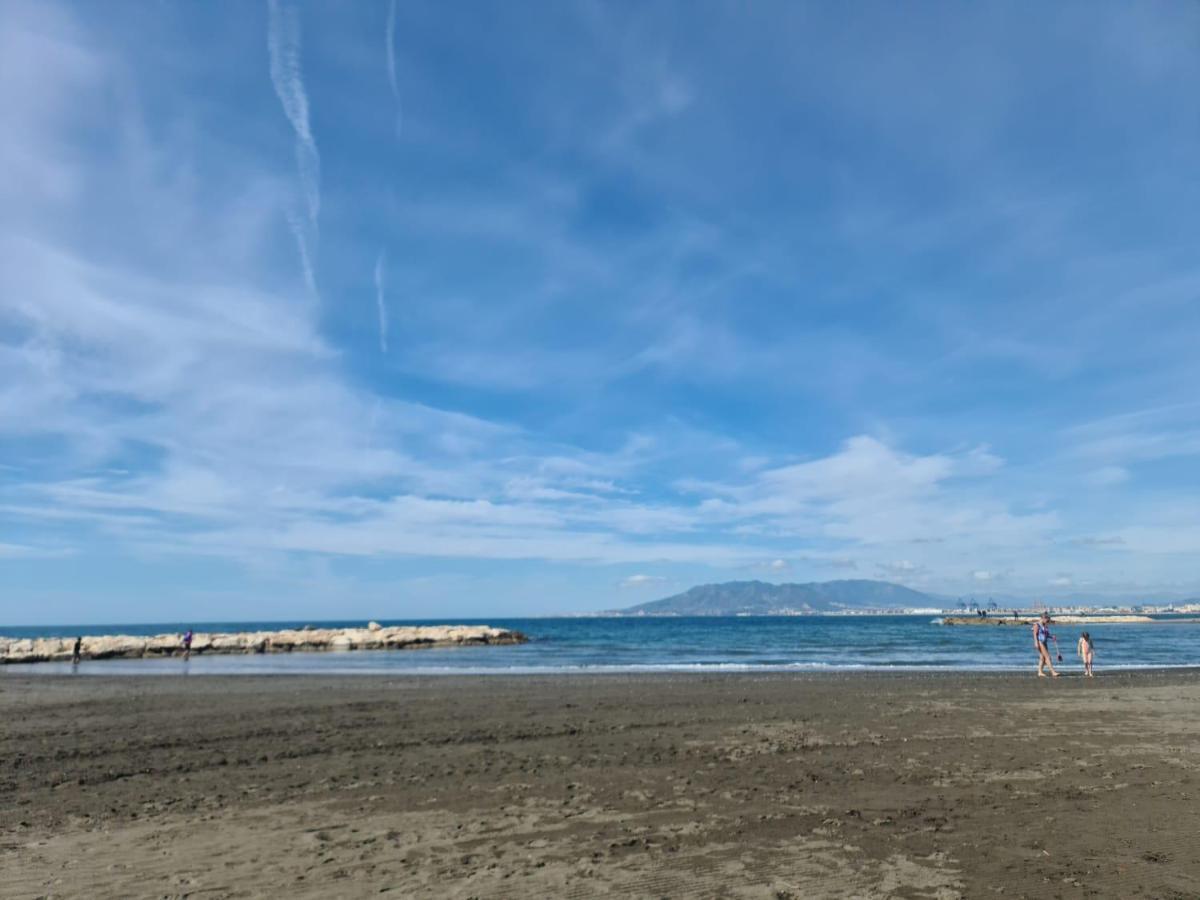Apartamento Cerca De La Playa Apartment Malaga Luaran gambar